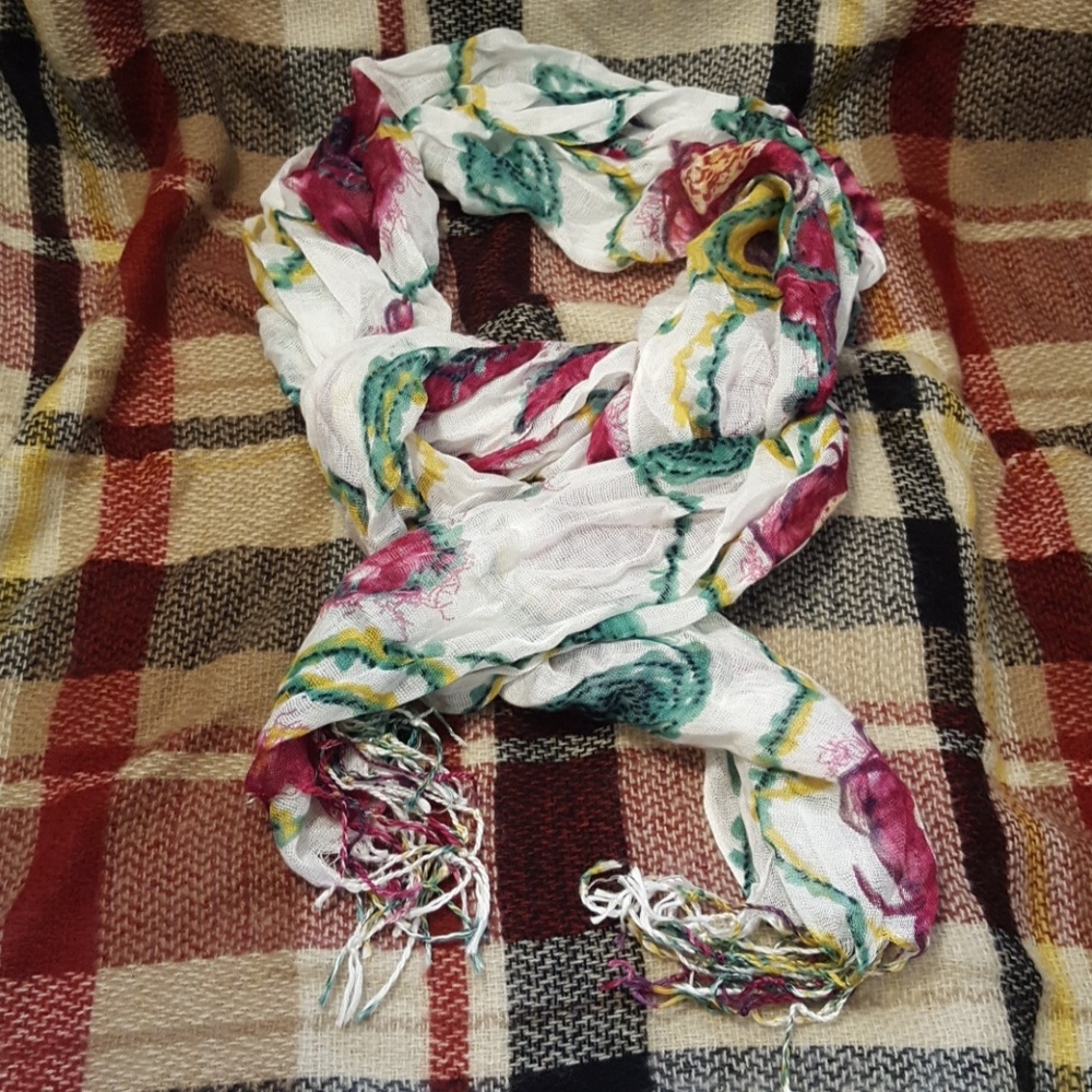 Floral fashion scarf